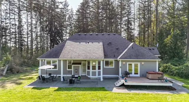 Attractive home on 4.28 acres-sunfilled lot!