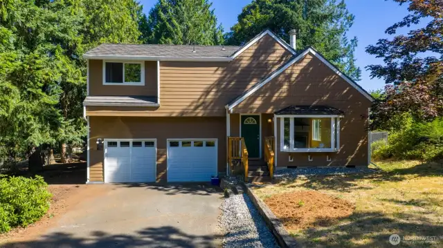 With its long driveway and sprawling lot, this classic country home sets the stage for your next adventure. Whether you're craving elbow room, dreaming of a garden, or ready to make something uniquely yours - this is the kind of space that makes it all possible!
