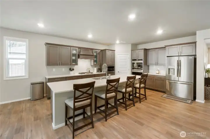 Walk in pantry, air fryer above oven, convenient coffee or beverage bar