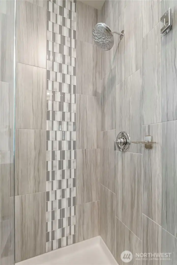 Beautiful tiled shower
