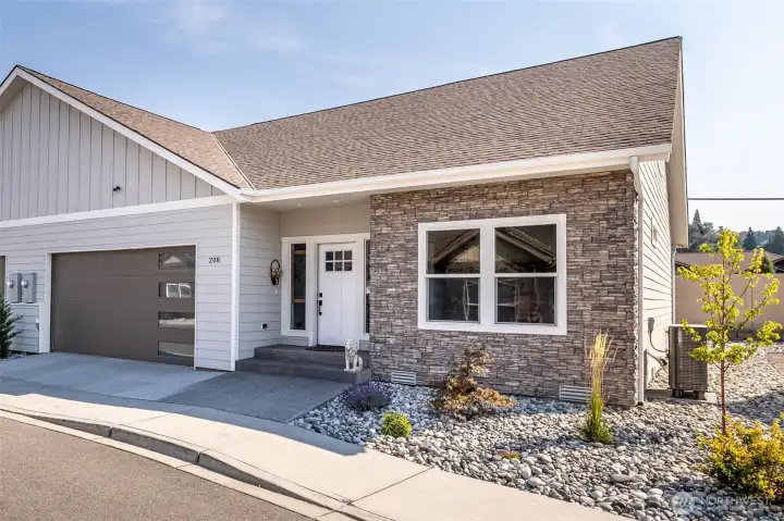 Welcome to easy, stress-free living on Solomon Loop