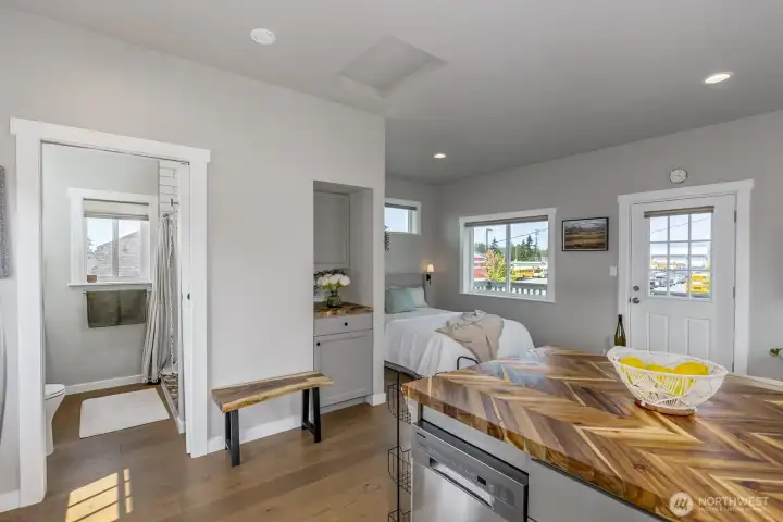Tall ceilings and plenty of windows.