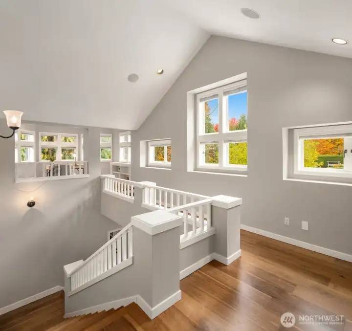 Light and Bright Upper Level