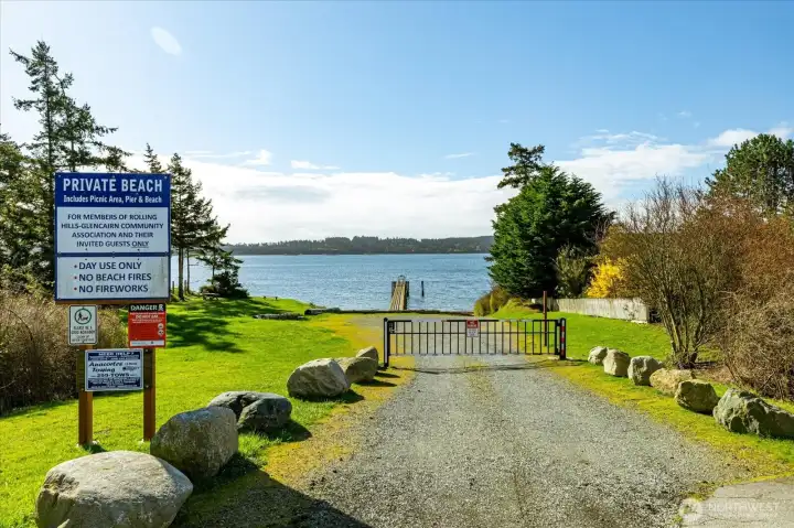 Community Beach (pier, boat ramp & beach)