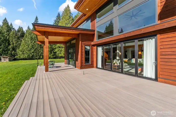 expansive deck plumbed with gas ready for a hot tub, swimspa or sauna and outdoor bbq / kitchen