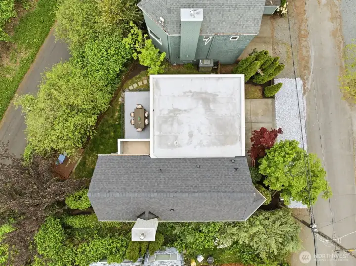 Shot of the property and the new roof installed in 2023.