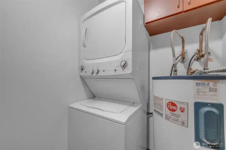 Functional laundry room with plenty of cabinets Functional laundry room with plenty of cabinets