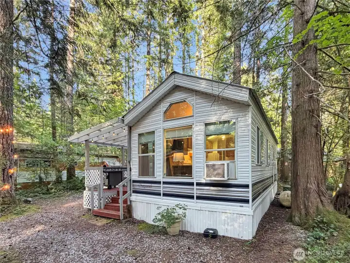 Stunning, private, and tranquil views of the lush, natural surroundings.