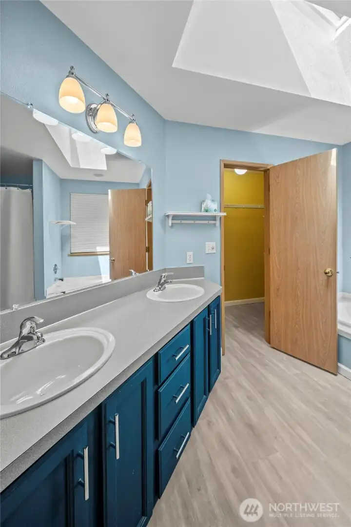 Primary bath