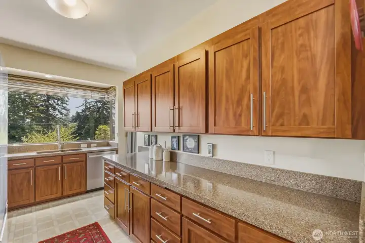 Another view of kitchen. Another view of kitchen.