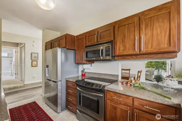 Kitchen with all newer appliances & pass through to kitchen to the right. Kitchen with all newer appliances & pass through to kitchen to the right.