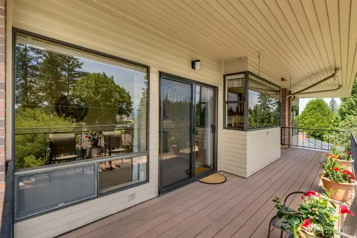Veiw of amazing 30ft long covered deck for entertaining & enjoying the view. Veiw of amazing 30ft long covered deck for entertaining & enjoying the view.