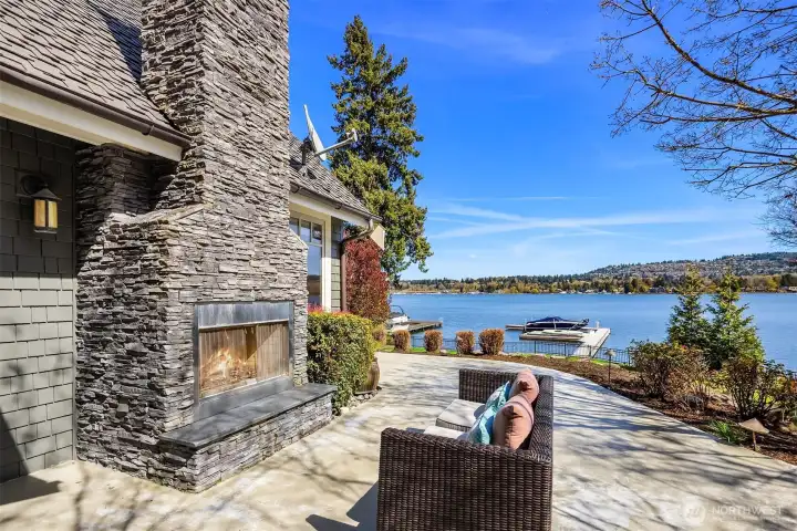 At the guest house, linger into the night beside the crackling wood-burning fireplace, wrapped in warmth, quiet and the soft rhythm of the shoreline. At the guest house, linger into the night beside the crackling wood-burning fireplace, wrapped in warmth, quiet and the soft rhythm of the shoreline.