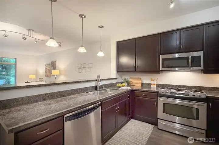 Lots of counter space and gas cooktop.