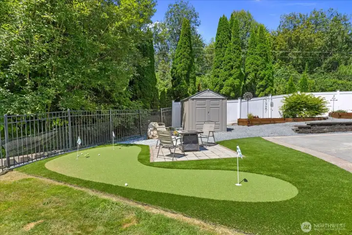 Synthetic Turf Putting Green