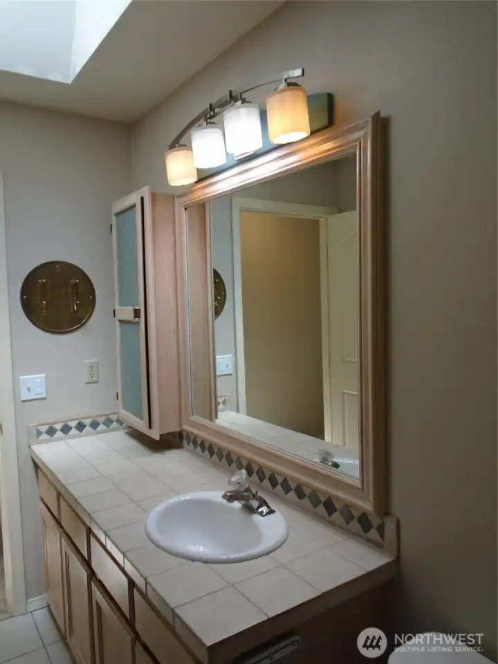 Tile floors in full bath