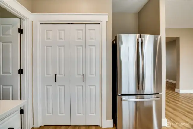 The pantry offers plenty of room for that Costco run! Did we mention that Costco is only 10 minutes away?