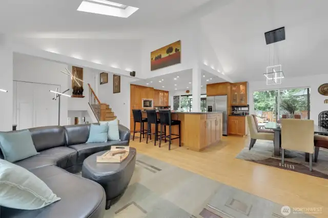 Open kitchen, living and dining room.