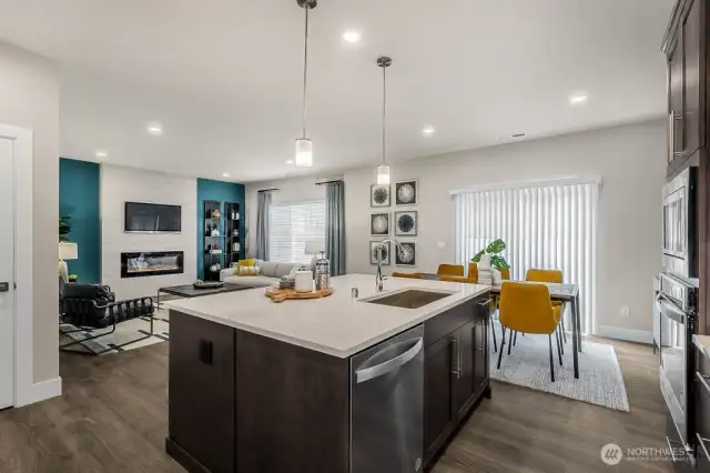 hotos are for representation only.  Features, colors and selections may differ from photograph. See site agent for details.