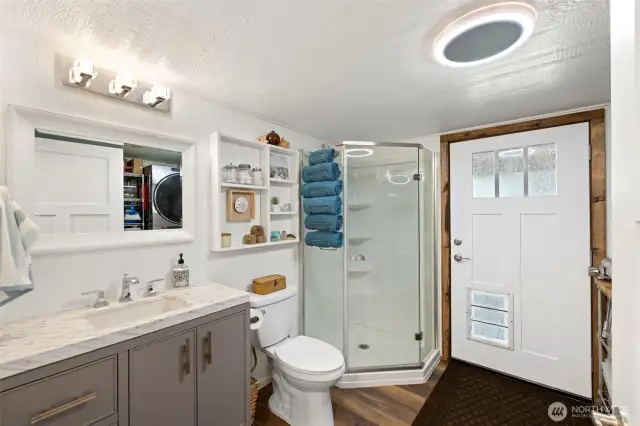 Guest Bath / Mud Room / Laundry Room!