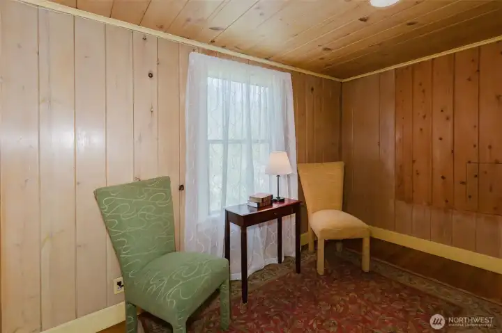 BR #4 can be used as another flex space, bedroom, craft area, office.