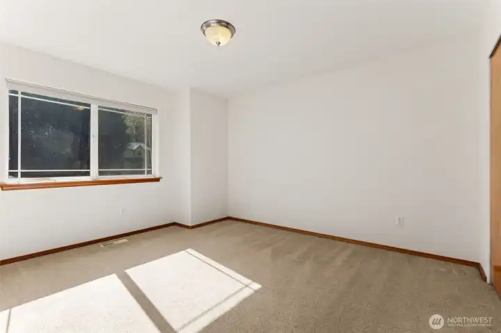 2nd bedroom upstairs