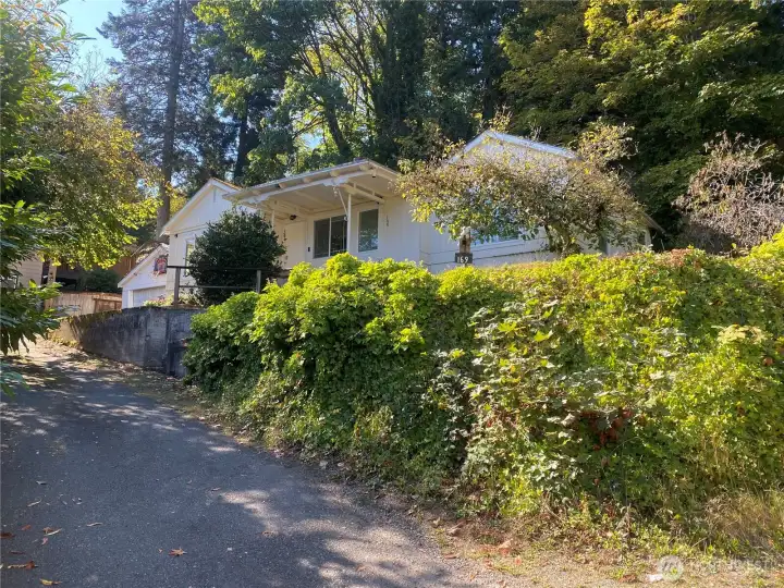 SFR, Second Parcel West of 108th