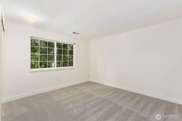 Bedroom 4 with brand new carpet