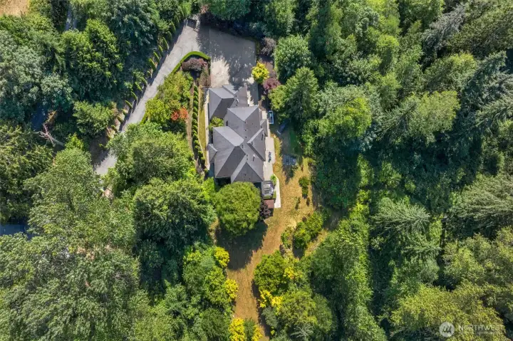 An estate wrapped in nature. An estate wrapped in nature.