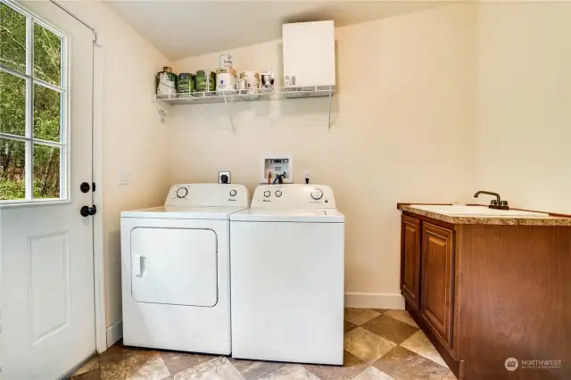 utility room with sink