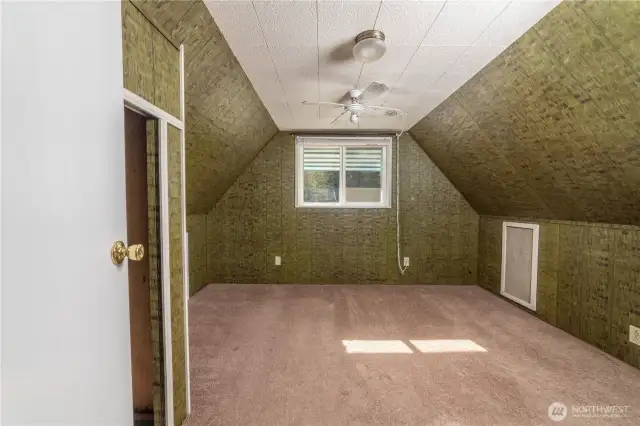 2nd upstairs bedroom