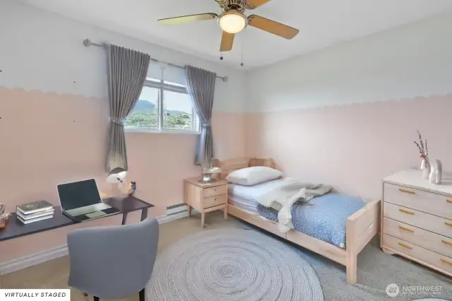 2nd bedroom