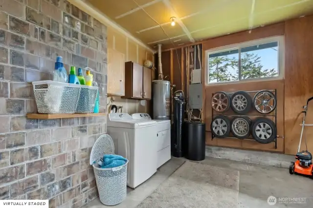 Washer and dryer stay