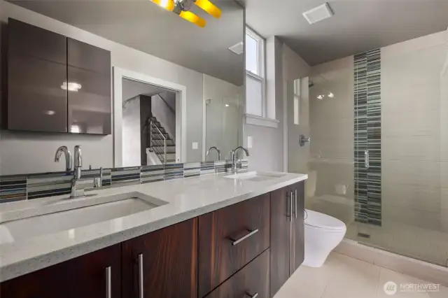 Primary Bathroom ensuite wonderful shower