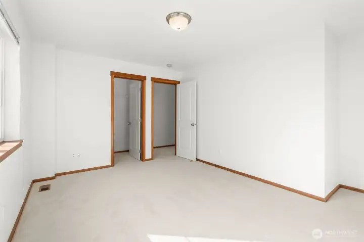 Guest room with walk in closet