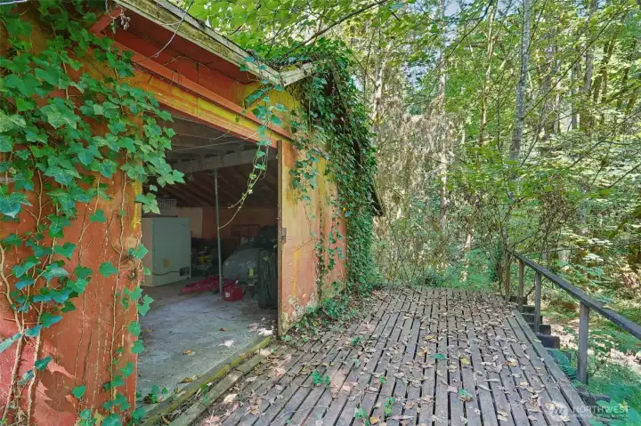 Barn plus deck