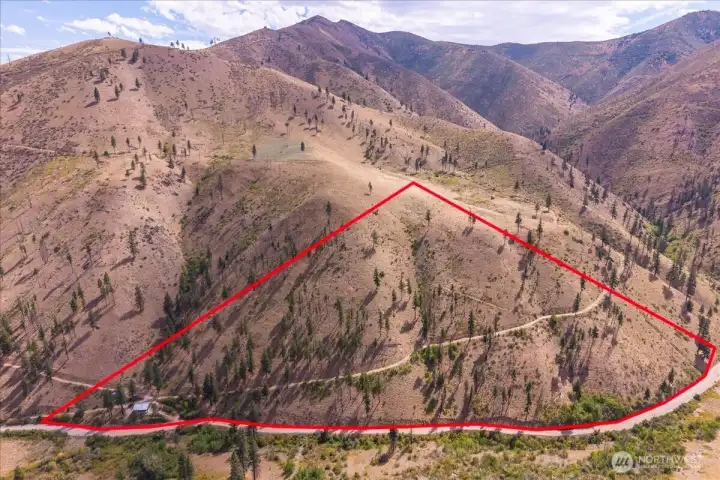 Cabin plus 33 acres. Approximate boundary lines.