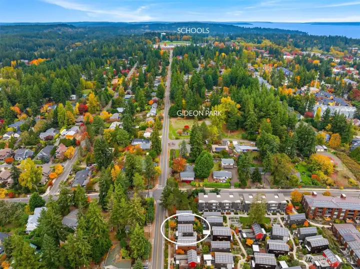 Easy access to schools and additional shopping and dining on High School Road.