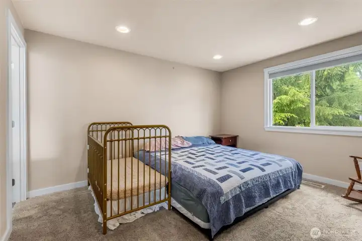 Primary Bedroom with Full En-suite Bathroom