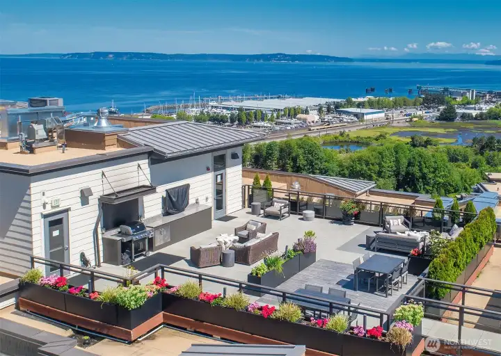 Roof top deck with sweeping views, great place to BBQ or take in a game! Go Hawks!