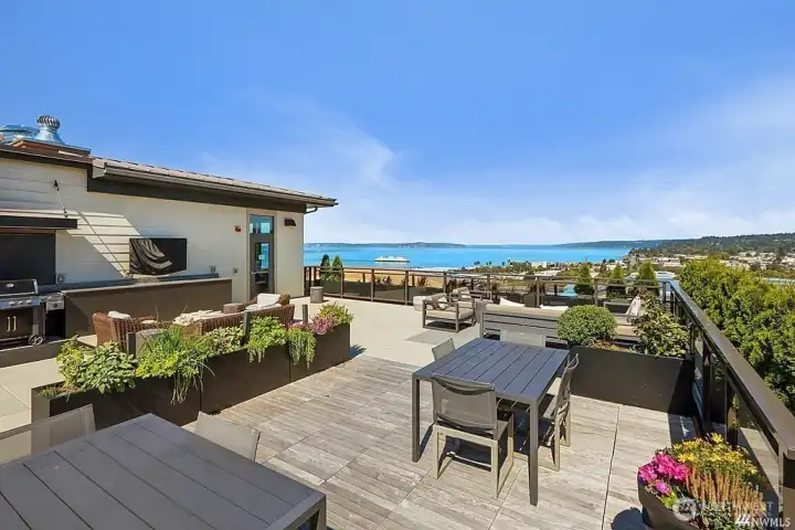 close up view of views from roof top deck area.