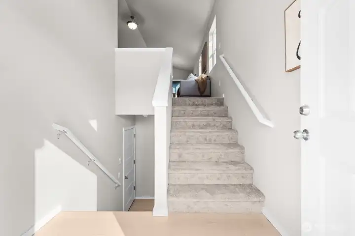 Photographs are for illustrative purposes only. Features, finishes, interior/exterior colors, landscaping and floorplan shown may vary from actual homes built.