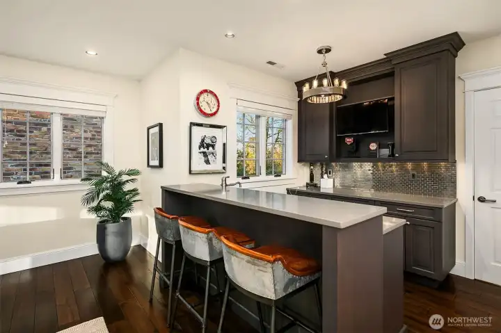 Wet bar in the rec room
