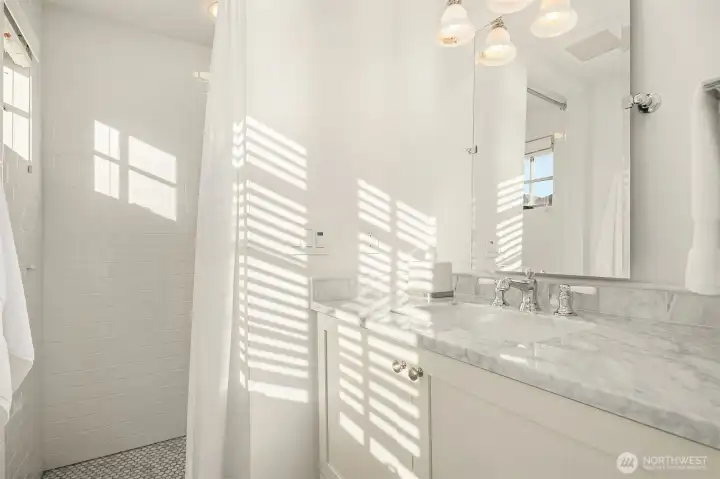 Three-quarter bath in the carriage house