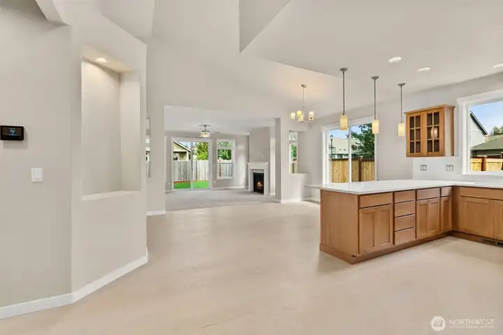 Open concept floorplan for easy flow between kitchen, dining and living room.