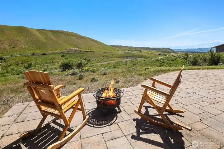 Wait until night when the stars come out...you can see forever off in the distance...so peaceful...so serene...