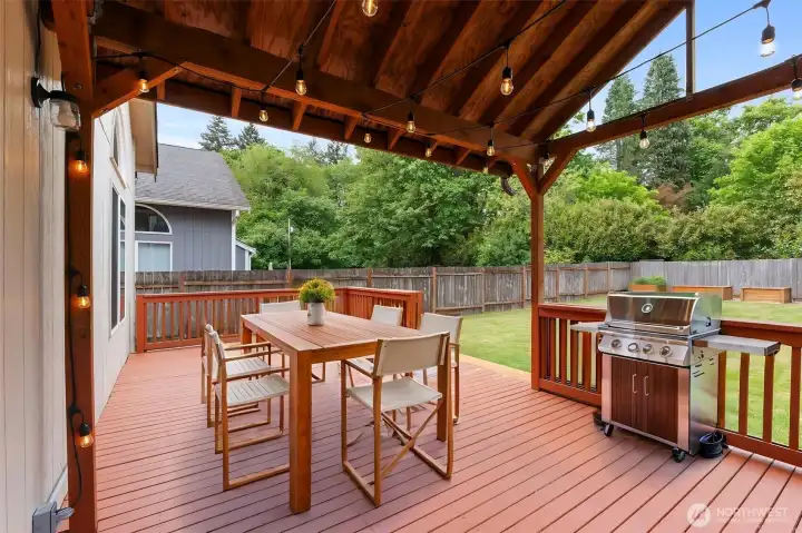 Back deck virtually staged