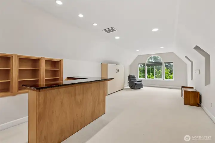 Upstairs Bonus Room with Wet Bar