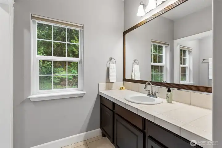 Full Guest Bathroom