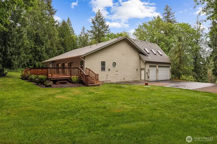3-car Garage